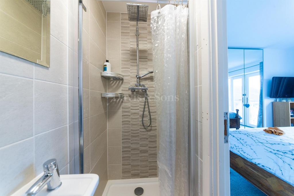 En-suite shower room
