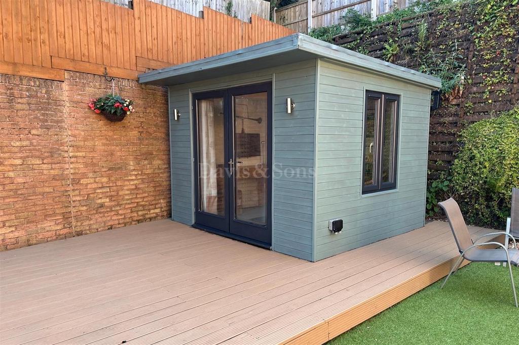 Garden room