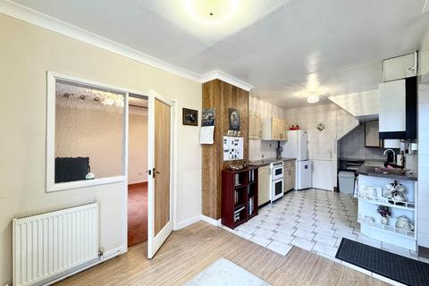 3 bedroom semi-detached house for sale, Fistral Drive, St Helens