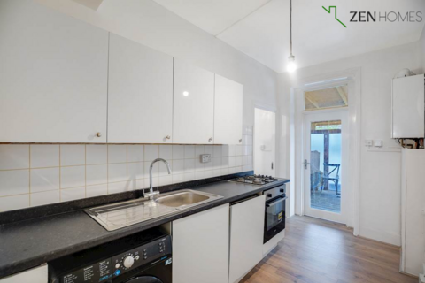 2 bedroom flat for sale, Haringey, London N4