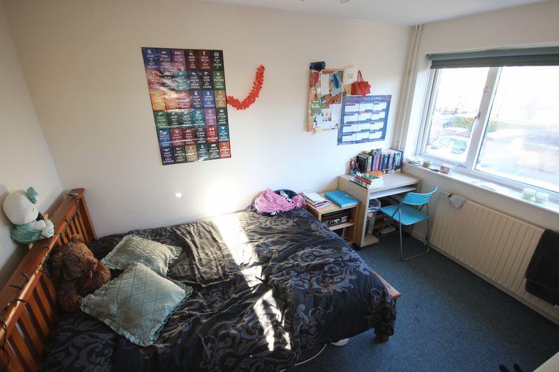 52 Stanmore Grove-2012(6).jpg