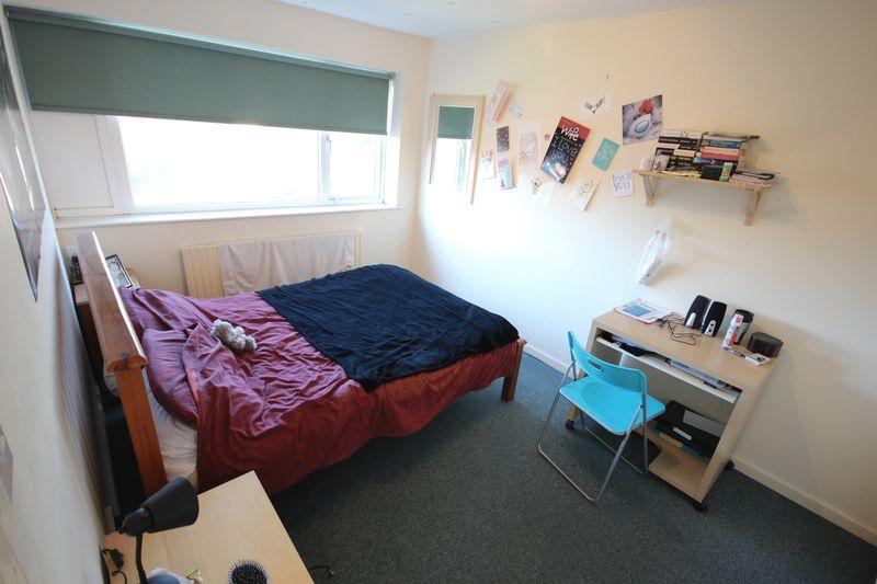 52 Stanmore Grove-2012(12).jpg