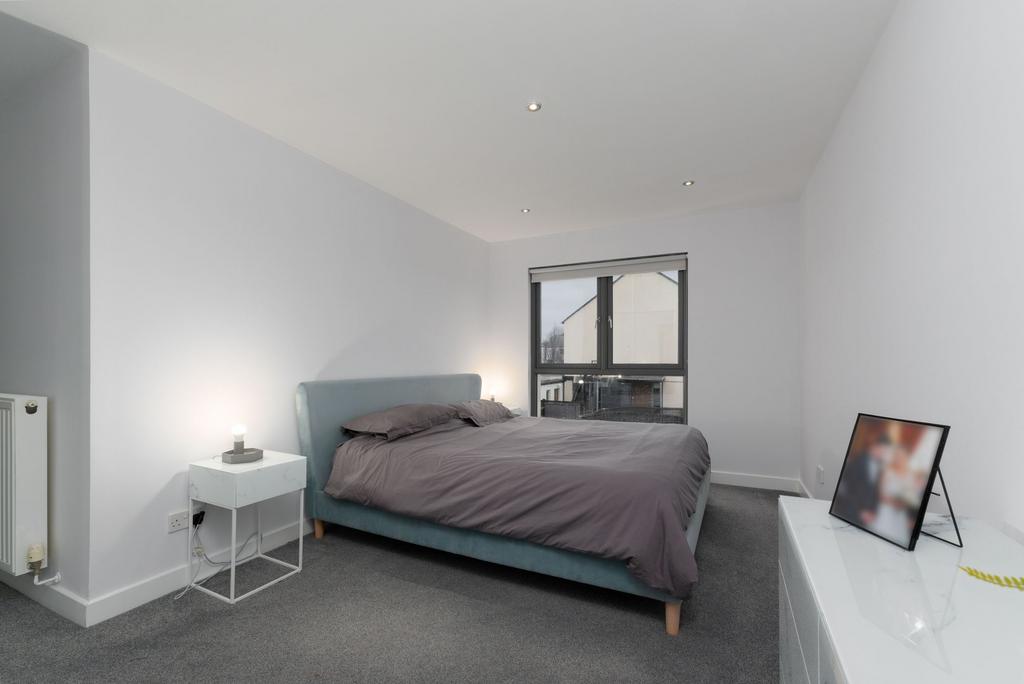 Master Bedroom with En-Suite
