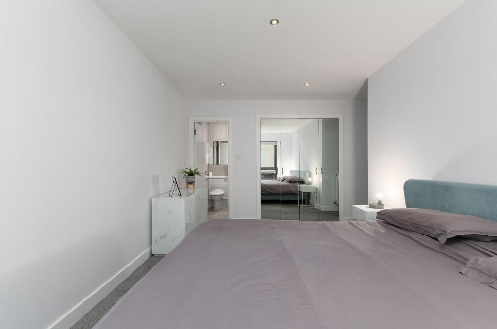 Master Bedroom with En-Suite