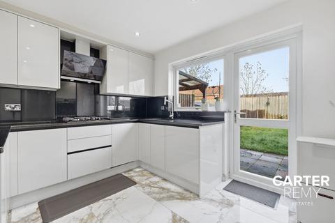2 bedroom semi-detached house for sale, Fenman Gardens, Ilford, IG3