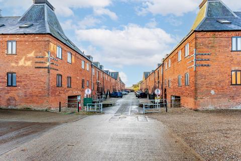 1 bedroom flat to rent, The Maltings, Dereham