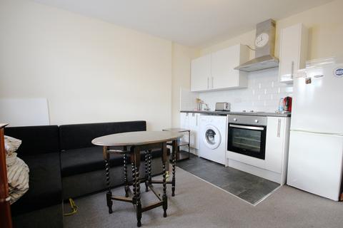 undefined, Wood Lane, Isleworth, TW7