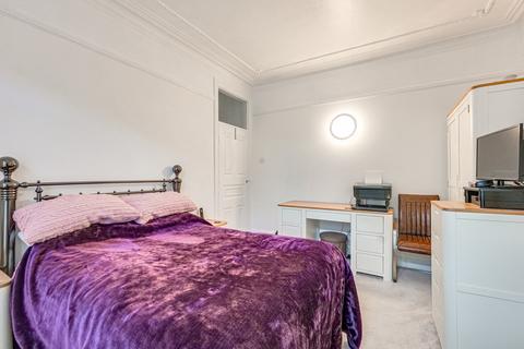 2 bedroom apartment for sale, Elderton Road, Westcliff-on-sea, SS0