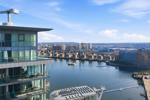 3 bedroom apartment for sale, Royal Docks, London E16