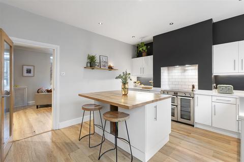 3 bedroom terraced house for sale, West Terrace, Burley in Wharfedale LS29