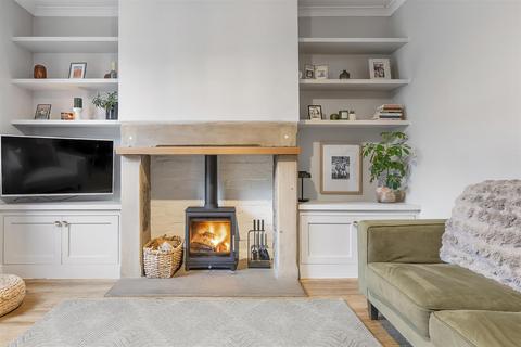 3 bedroom terraced house for sale, West Terrace, Burley in Wharfedale LS29
