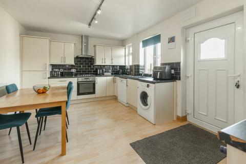 3 bedroom terraced house for sale, Marshfield Road, Settle, BD24