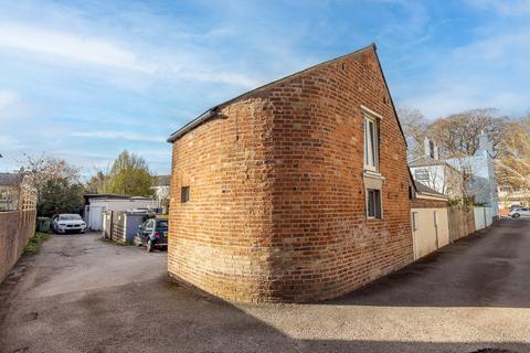 1 bedroom semi-detached house for sale, Suffolk Road, The Suffolks, Cheltenham, Gloucestershire, GL50
