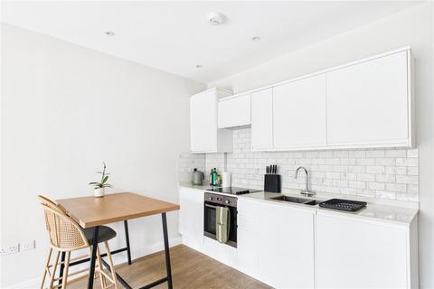 1 bedroom apartment to rent, Drewstead Road, London, SW16