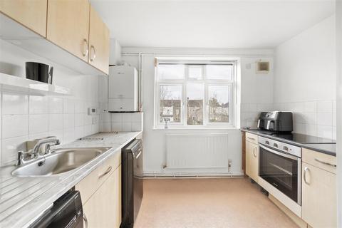 1 bedroom flat for sale, Richmond Road, Ilford