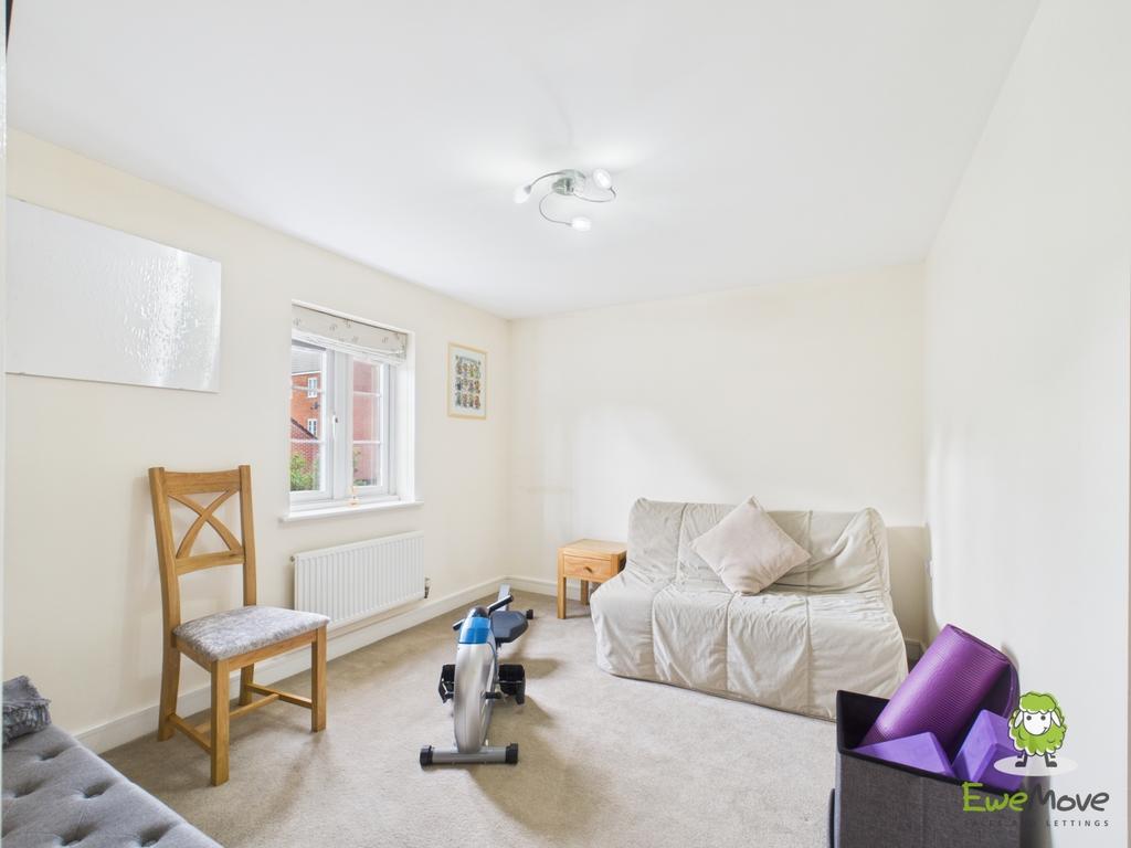 Ewe Move Estate Agents Basingstoke - Penton Way -Be