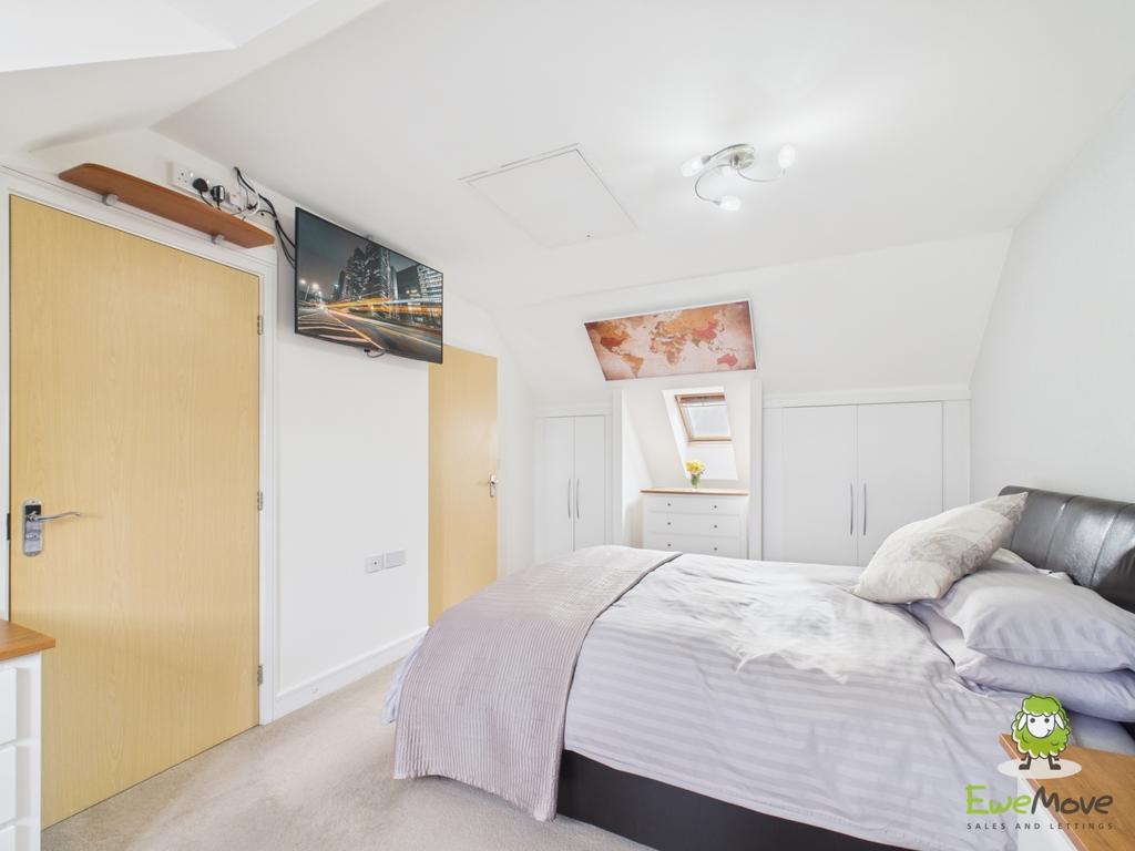 Ewe Move Estate Agents Basingstoke - Penton Way -Be
