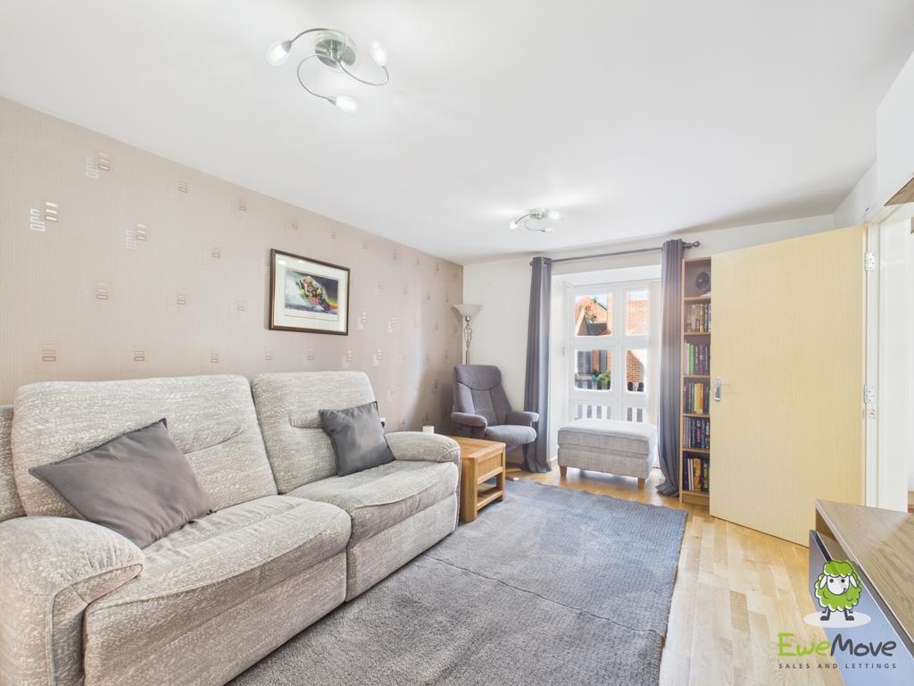 Ewe Move Estate Agents Basingstoke - Penton Way -li