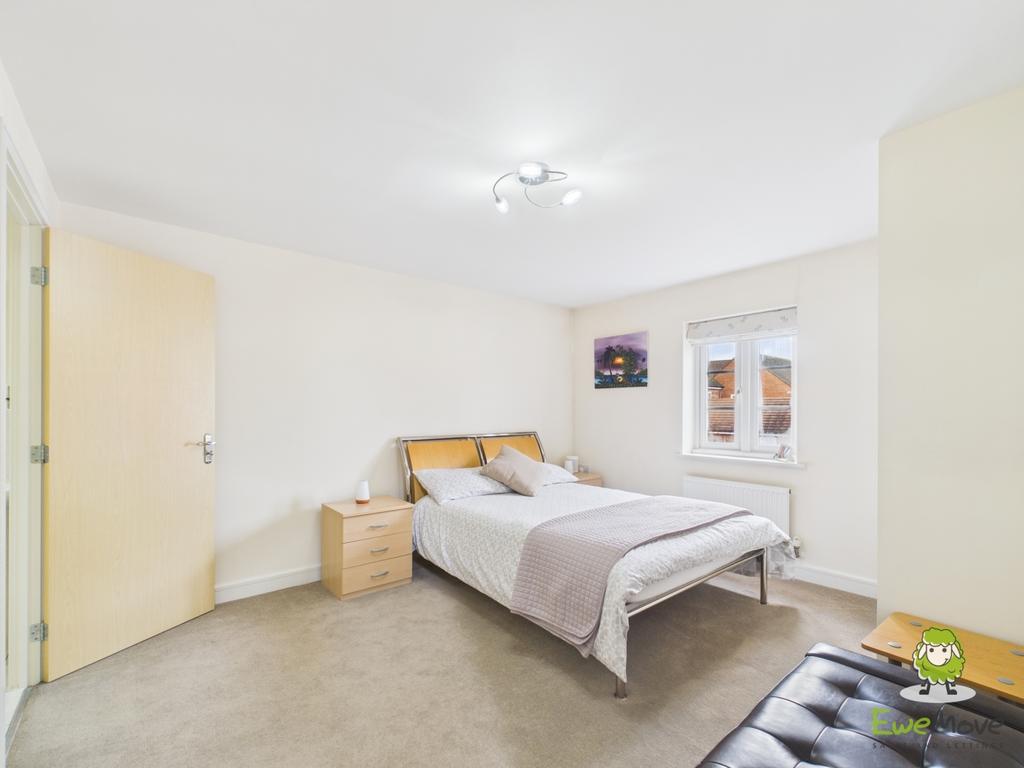 Ewe Move Estate Agents Basingstoke - Penton Way -Be