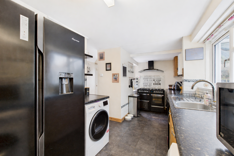 2 bedroom semi-detached house for sale, Jockey Mead, Horsham RH12