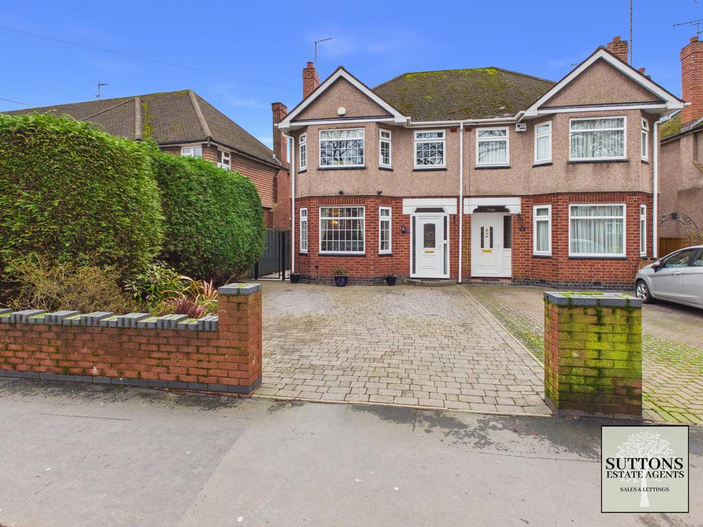 Baginton Road, Styvechale, Coventry, CV3 6 FQ