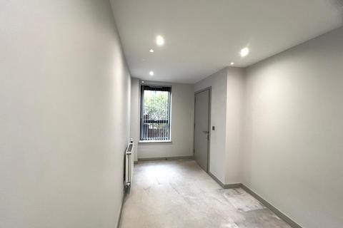 2 bedroom flat to rent, Singapore Road, London W13