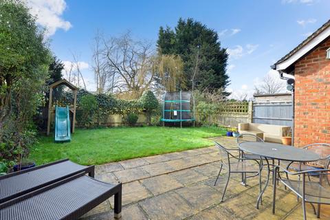3 bedroom semi-detached house for sale, Summerfold, Rudgwick, RH12
