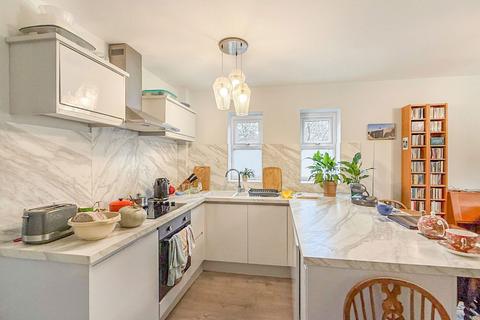2 bedroom flat for sale, Sanderson Close, Hull HU5