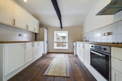 2 bedroom flat for sale, Nevill Street, Abergavenny, NP7