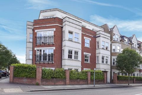 2 bedroom flat to rent, Wendle Square, London SW11