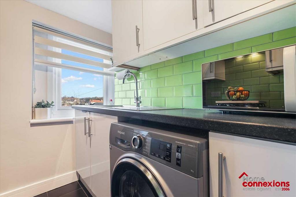 Kitchen (2)