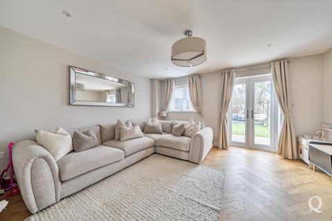 3 bedroom semi-detached house for sale, Commodores Close, Minster On Sea, Kent, ME12