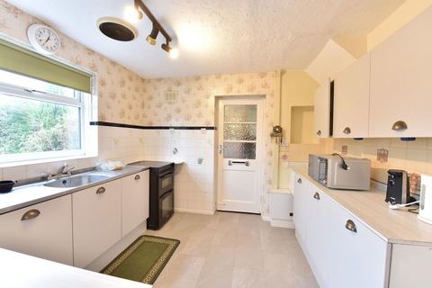4 bedroom semi-detached house for sale, Berkeley Drive, Kingswinford DY6