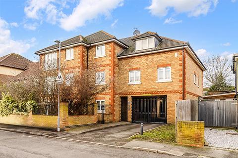 2 bedroom flat for sale, The Retreat, Surbiton KT5