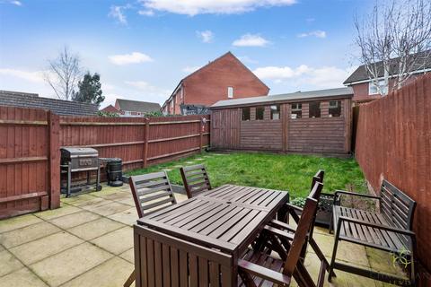 3 bedroom semi-detached house for sale, Crump Way, Evesham WR11