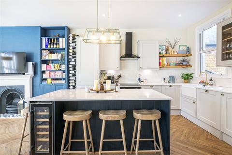 3 bedroom apartment for sale, Kelmscott Road, London, SW11