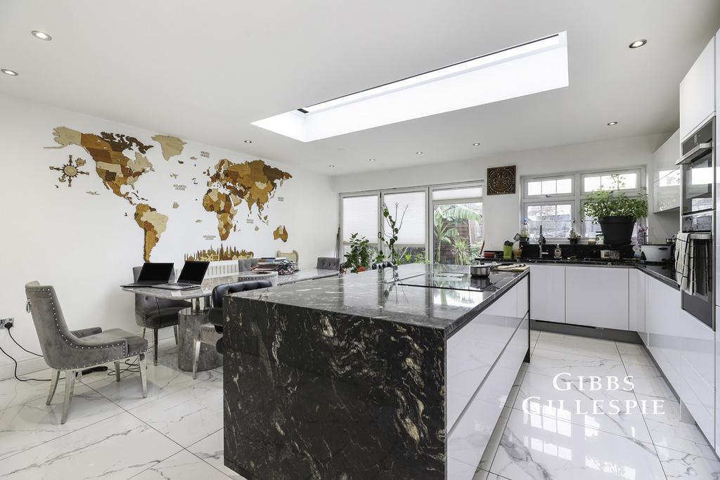 House in Northolt - View 4