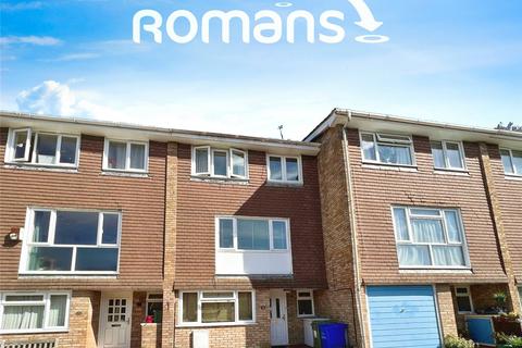 1 bedroom in a house share to rent, Ashdown Avenue, Farnborough, GU14