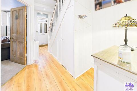5 bedroom terraced house for sale, Malvern Road, Gillingham