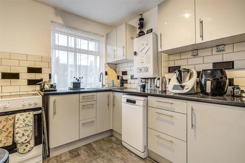 1 bedroom flat for sale, Lyndhurst Road, Worthing, West Sussex, BN11