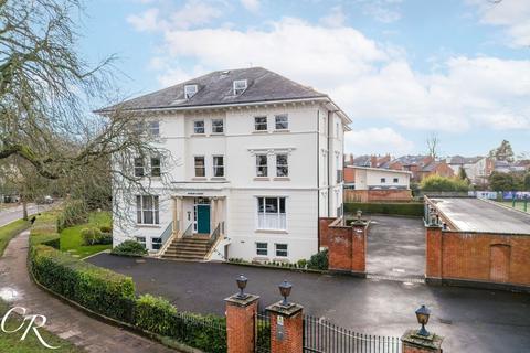 2 bedroom apartment for sale, Pittville Circus Road, Cheltenham GL52