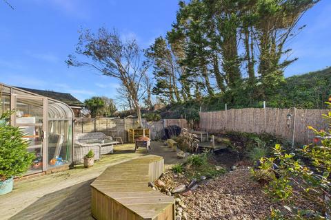 3 bedroom detached house for sale, Victoria Road, Southwick