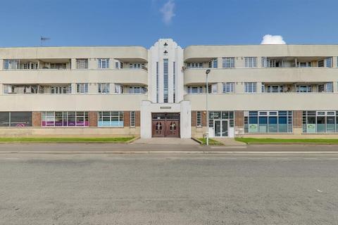 2 bedroom flat for sale, Stoke Abbott Road, Worthing, BN11