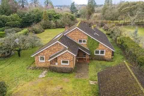 5 bedroom detached bungalow for sale, Windmill lane, Bucklebury, Berkshire