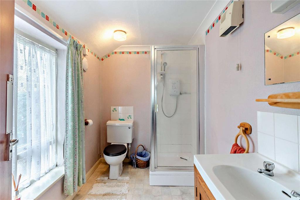 Ground Bathroom