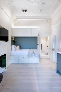 Studio to rent, - Kensington Gardens Square, London W2