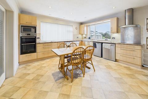 2 bedroom bungalow for sale, Kenn Street, Clevedon BS21
