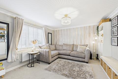 3 bedroom detached house for sale, Westlake Gardens, Tadley, RG26
