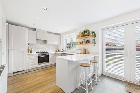 3 bedroom detached house for sale, Westlake Gardens, Tadley, RG26