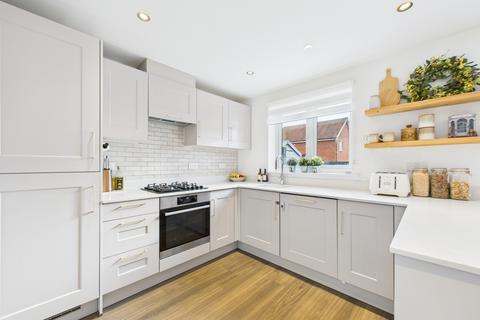 3 bedroom detached house for sale, Westlake Gardens, Tadley, RG26